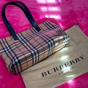 VINTAGE BURBERRY💋